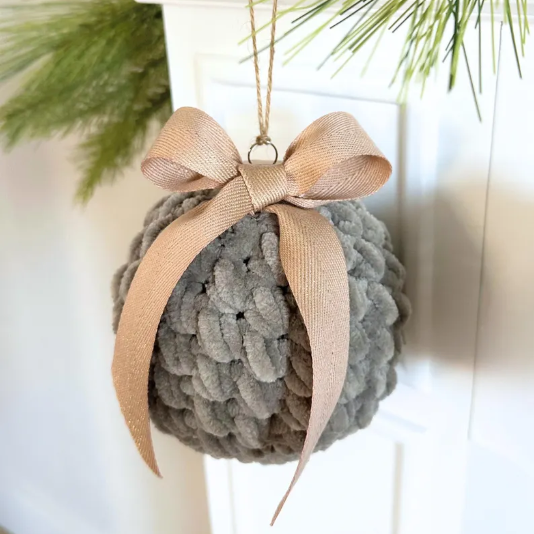 Crochet Pattern | Crochet Christmas Ball Ornament Pattern 097 | Crochet Bauble Pattern | DIY Christmas Tree Decorations