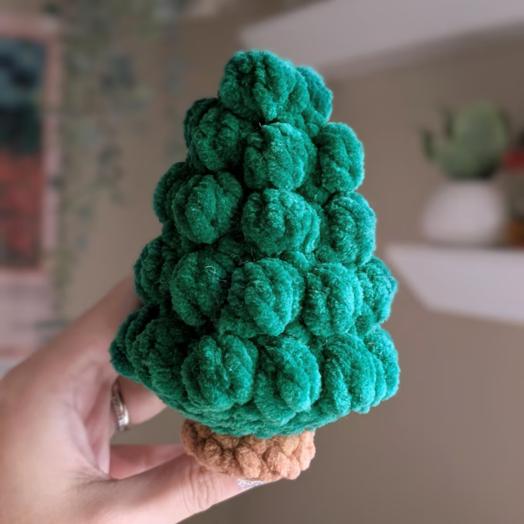 Crochet Christmas Tree with Star PDF Pattern Low-Sew